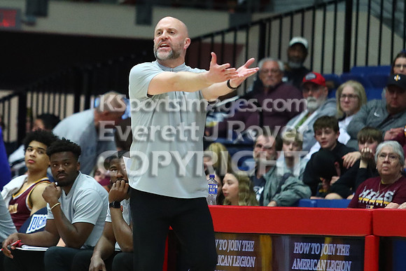 NJCAA D1 Men's National Championship Basketball Semifinal Game, Barton vs Indian Hills.