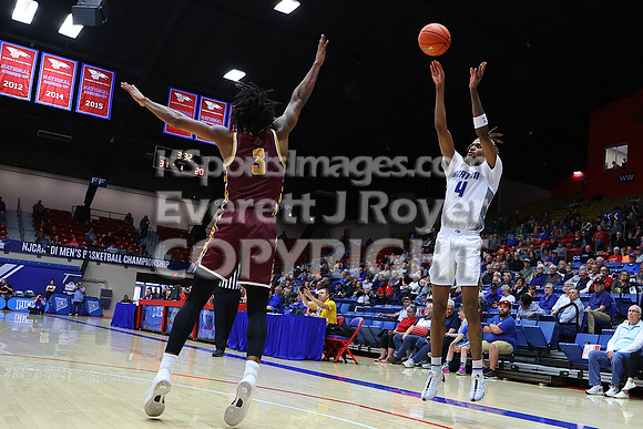 NJCAA D1 Men's National Championship Basketball Semifinal Game, Barton vs Indian Hills.