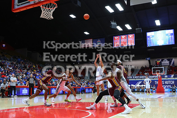 NJCAA D1 Men's National Championship Basketball Semifinal Game, Barton vs Indian Hills.