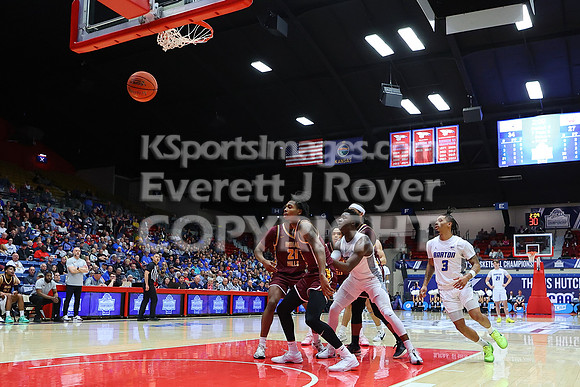 NJCAA D1 Men's National Championship Basketball Semifinal Game, Barton vs Indian Hills.