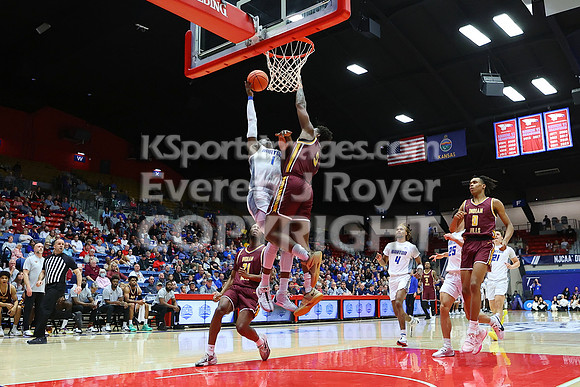 NJCAA D1 Men's National Championship Basketball Semifinal Game, Barton vs Indian Hills.