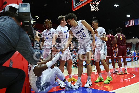 NJCAA D1 Men's National Championship Basketball Semifinal Game, Barton vs Indian Hills.