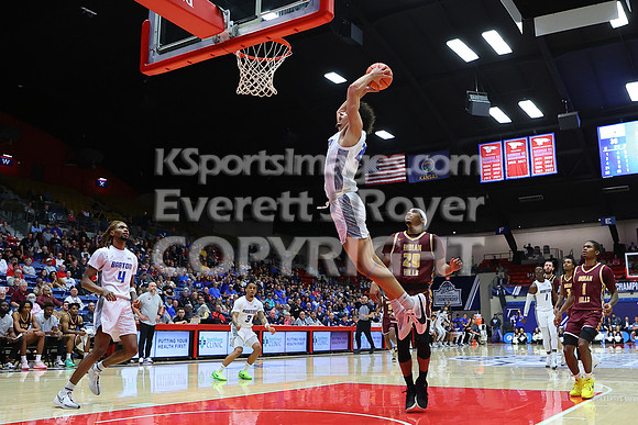 NJCAA D1 Men's National Championship Basketball Semifinal Game, Barton vs Indian Hills.