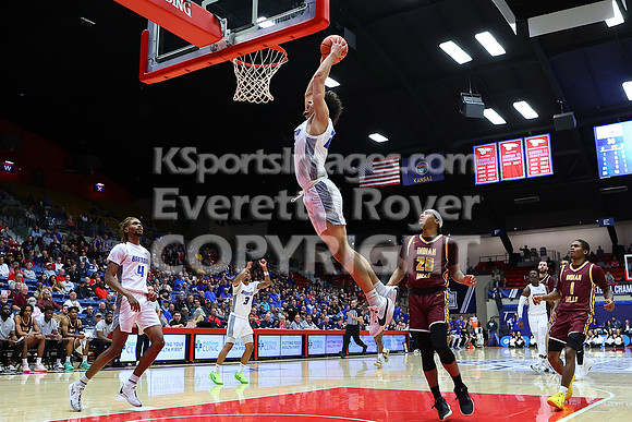 NJCAA D1 Men's National Championship Basketball Semifinal Game, Barton vs Indian Hills.