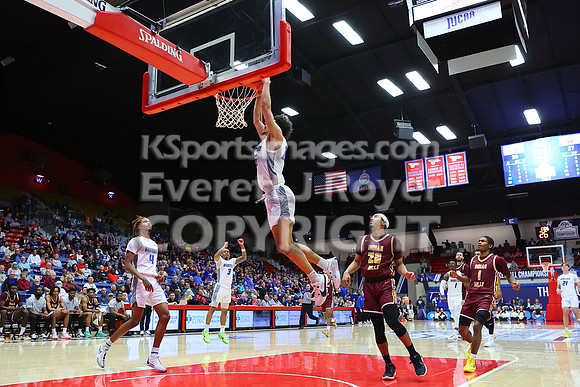 NJCAA D1 Men's National Championship Basketball Semifinal Game, Barton vs Indian Hills.