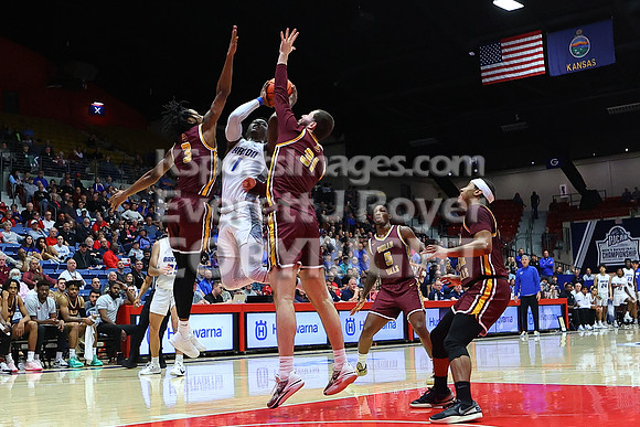 NJCAA D1 Men's National Championship Basketball Semifinal Game, Barton vs Indian Hills.