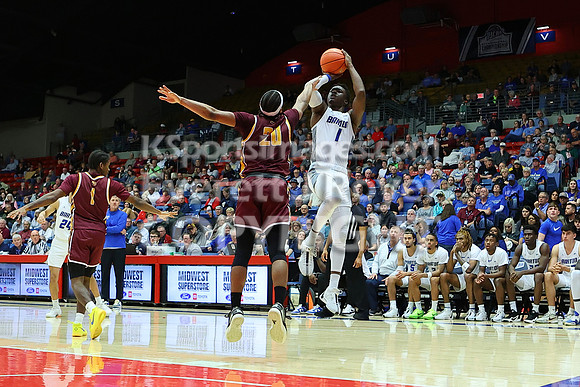 NJCAA D1 Men's National Championship Basketball Semifinal Game, Barton vs Indian Hills.