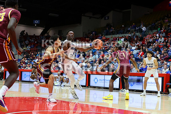 NJCAA D1 Men's National Championship Basketball Semifinal Game, Barton vs Indian Hills.