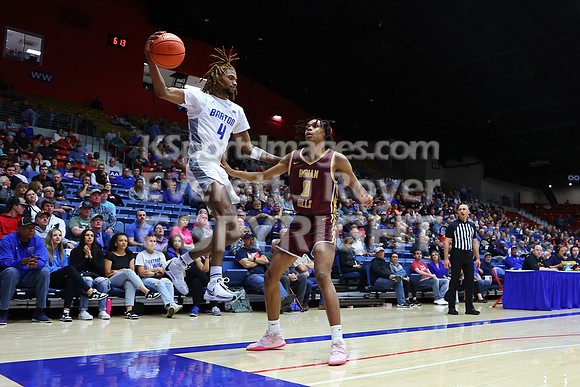 NJCAA D1 Men's National Championship Basketball Semifinal Game, Barton vs Indian Hills.