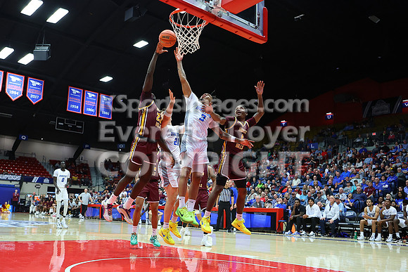 NJCAA D1 Men's National Championship Basketball Semifinal Game, Barton vs Indian Hills.