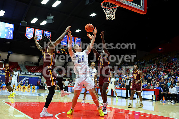 NJCAA D1 Men's National Championship Basketball Semifinal Game, Barton vs Indian Hills.