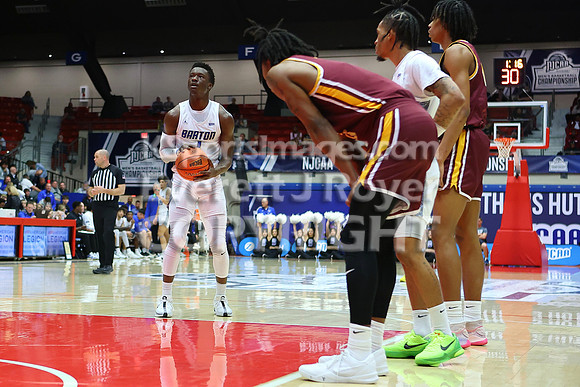 NJCAA D1 Men's National Championship Basketball Semifinal Game, Barton vs Indian Hills.