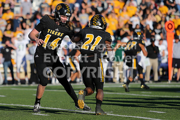 Northwest Missouri vs FHSU Footall