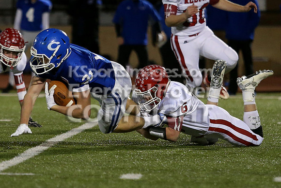 Smith Center defeated St. Marys Colgan 43-7 to win the KSHSAA 2-1A State Championship in Hays on Saturday, November 25, 2017. (Photo: Everett Royer, www.ksportsimages.com)