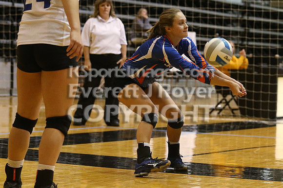 Otis-Bison defeated Beloit St. John's-Tipton in a semifinal game at the KSHSAA Class 1AD2 Volleyball State Championship on Saturday, October 28, 2017.  (Photo: Everett Royer, www.ksportsimages.com)