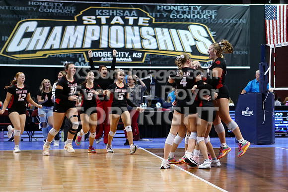 Little River vs Centralia - 1AD1 Volleyball Championship Match