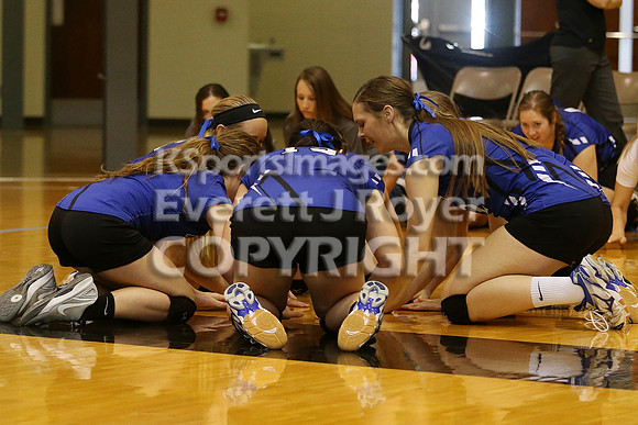 Otis-Bison defeated Beloit St. John's-Tipton in a semifinal game at the KSHSAA Class 1AD2 Volleyball State Championship on Saturday, October 28, 2017.  (Photo: Everett Royer, www.ksportsimages.com)