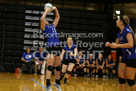 Otis-Bison defeated Beloit St. John's-Tipton in a semifinal game at the KSHSAA Class 1AD2 Volleyball State Championship on Saturday, October 28, 2017.  (Photo: Everett Royer, www.ksportsimages.com)