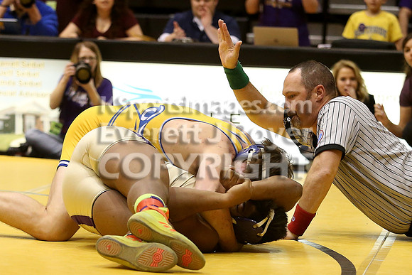 At 220,  Jacob Green, Norton defeated Chris Cox, Oakley by Fall in the 3-2-1A 2017 KSHSAA Wrestling Championship Finals, Saturday, February 25, 2017.