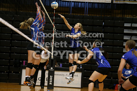 Otis-Bison defeated Beloit St. John's-Tipton in a semifinal game at the KSHSAA Class 1AD2 Volleyball State Championship on Saturday, October 28, 2017.  (Photo: Everett Royer, www.ksportsimages.com)