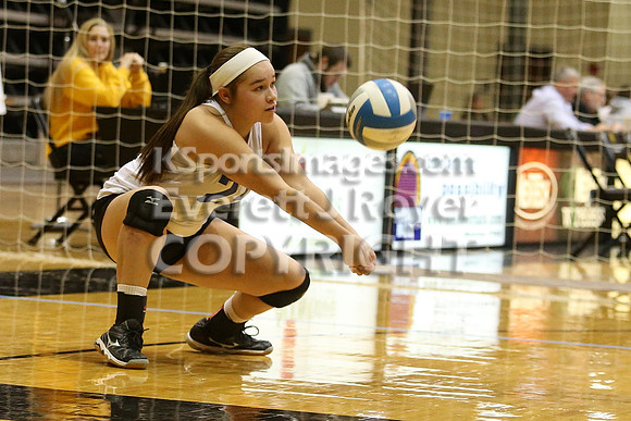 Otis-Bison defeated Beloit St. John's-Tipton in a semifinal game at the KSHSAA Class 1AD2 Volleyball State Championship on Saturday, October 28, 2017.  (Photo: Everett Royer, www.ksportsimages.com)