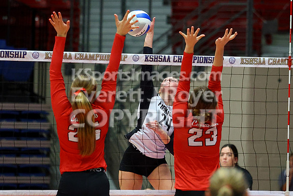 Hoisington vs Neodesha Pool Play at the 3A State Volleyball Tournament
