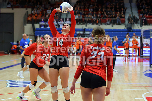 Hoisington vs Neodesha Pool Play at the 3A State Volleyball Tournament