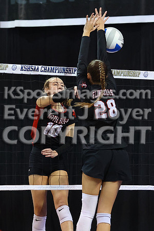 Little River vs Flinthills at the 1AD1 State Volleyball Tournament
