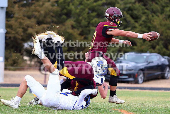 Victoria vs Wallace County 8MD2 Playoff Football Game