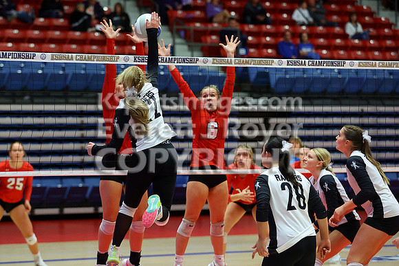 Hoisington vs Neodesha Pool Play at the 3A State Volleyball Tournament