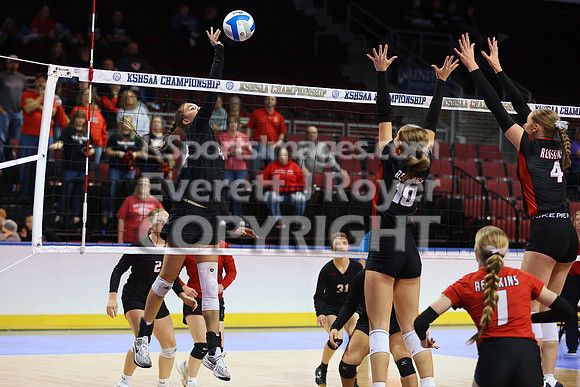 Little River vs Flinthills at the 1AD1 State Volleyball Tournament