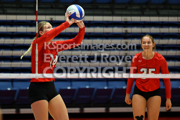 Hoisington vs Neodesha Pool Play at the 3A State Volleyball Tournament