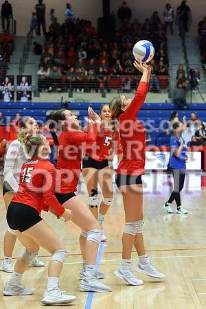 Hoisington vs Neodesha Pool Play at the 3A State Volleyball Tournament