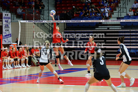 Hoisington vs Neodesha Pool Play at the 3A State Volleyball Tournament