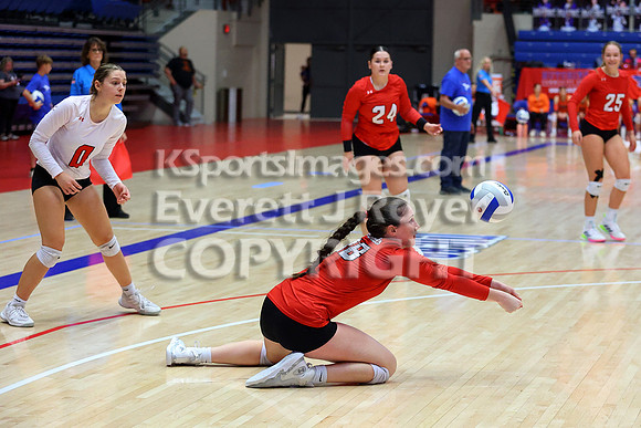 Hoisington vs Neodesha Pool Play at the 3A State Volleyball Tournament