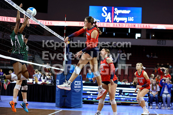 Maranatha Academy vs Ellinwood 2A State Volleyball Tournament
