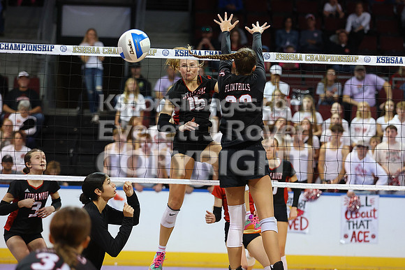 Little River vs Flinthills at the 1AD1 State Volleyball Tournament