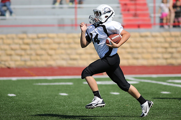 Hoisington vs. Hays 6th Grade Football