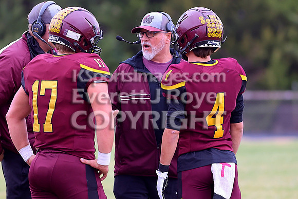 Victoria vs Wallace County 8MD2 Playoff Football Game
