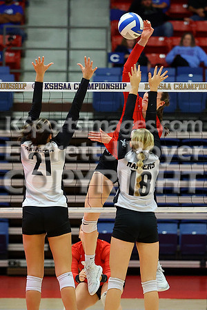 Hoisington vs Neodesha Pool Play at the 3A State Volleyball Tournament