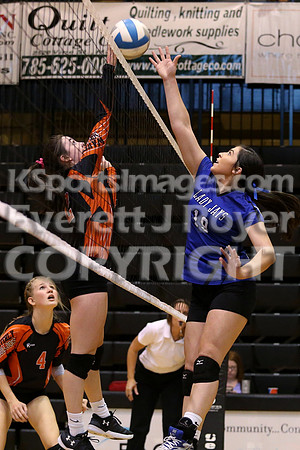 Waverly defeated Beloit St. John's-Tipton in pool play at the KSHSAA Class 1AD2 Volleyball State Championship on Friday, October 27, 2017.  (Photo: Everett Royer, www.ksportsimages.com)