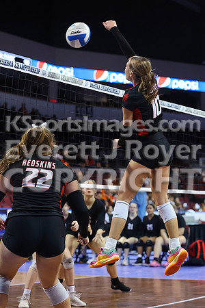 Little River vs Flinthills at the 1AD1 State Volleyball Tournament