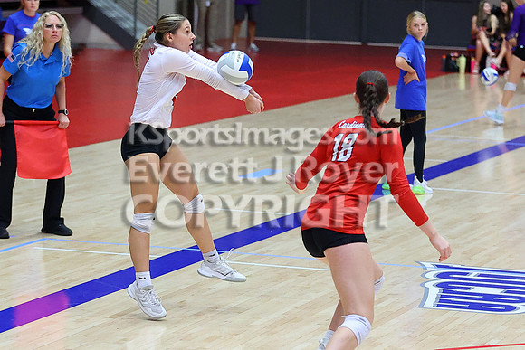 Hoisington vs Girard Pool Play at the 3A State Volleyball Tournament